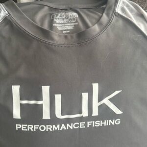 Huk long sleeve shirt XL like new condition.